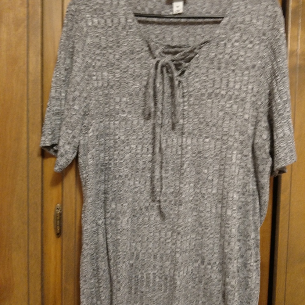 Gray shirt